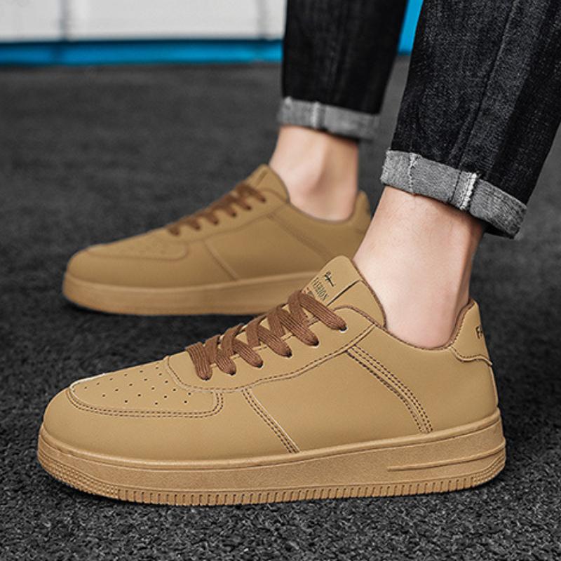 Fashion Men's Skateboard Shoes 2024 New White Thick Bottom Platform Soft Bottom Student Lace Anti Slip Comfort Casual Shoes Zapatillas