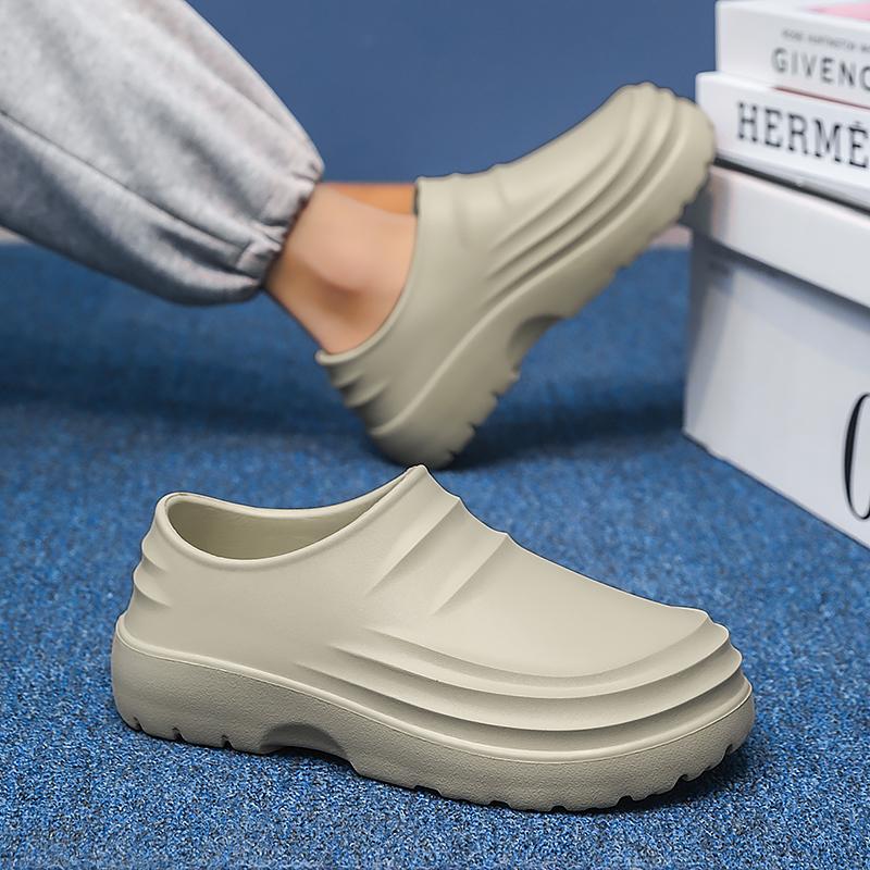 Fashion Summer Men Chef Shoes Oil Proof Kitch Shoes Lazy Slippers Casual Trendy Casual Shoes One Step Fashion Garden Shoes For Beach