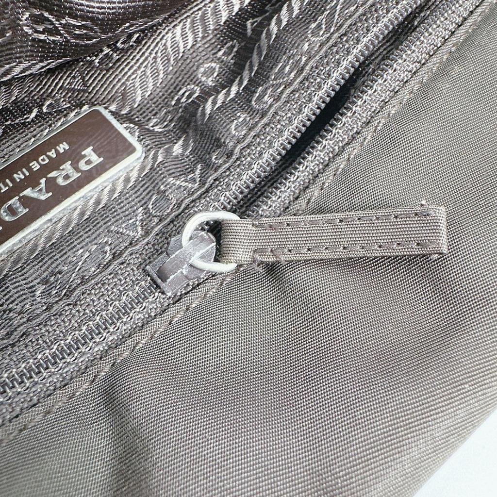 PRADA Logo embroidery Tote Bag Nylon khaki Women BR0977 Used