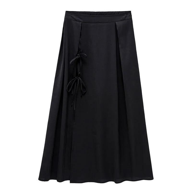 WTEMPO Black Elastic High Waist Loose Solid Color Casual Long Pleated Skirts WomenFour Seasons A-line Lacing-up Side Split Skirts