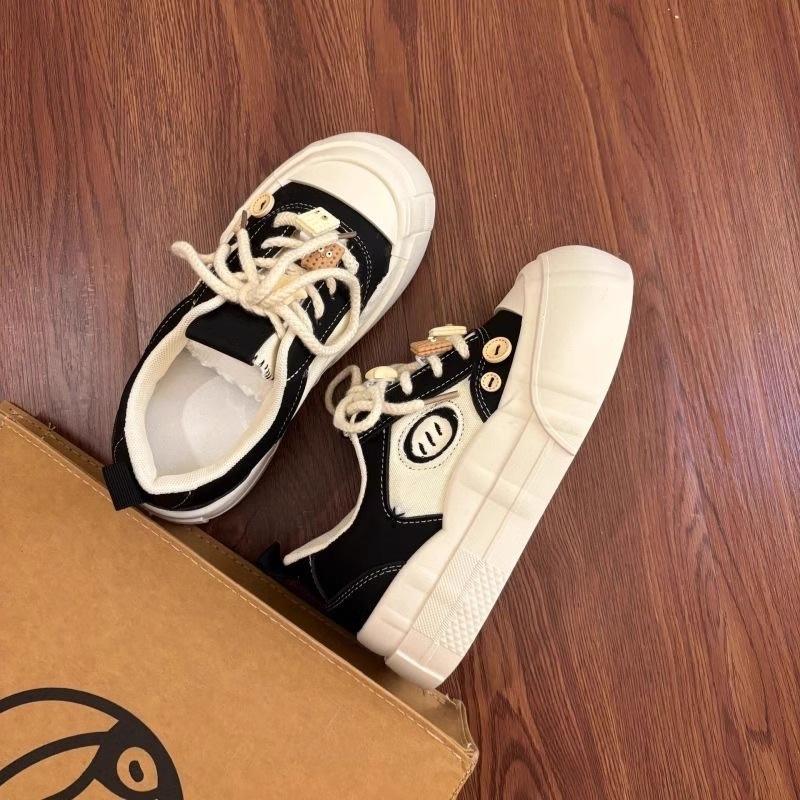 

Маленькие белые туфли женские туфли повседневные спортивные дышащие универсальные белые с большой головой на платформе холщовые туфли кеды 2024 обувь на раннюю осень 40 чёрный