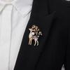 Squisita Lussuosa Carina Animale Cervo Spilla Femminile Intarsiata Scintillante Zirconia Cubica Coordinato Abito Camicia Elegante Gioielli da Festa Bel Regalo