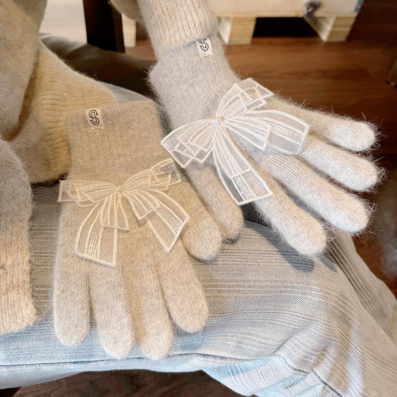 24-Year-old lace bow knitted gloves women's finger cold-proof dew finger gloves tide Korean