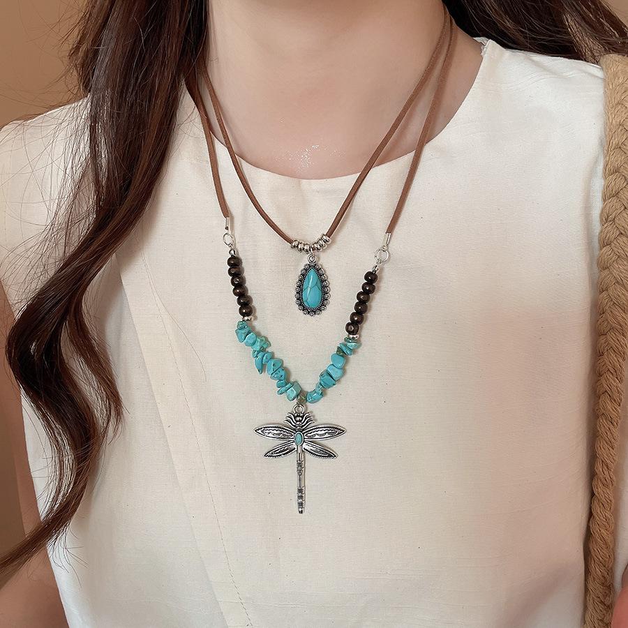 Retro Ceramic Glazed Stone Heart Pendant Necklace - Elegant Fashion for Women