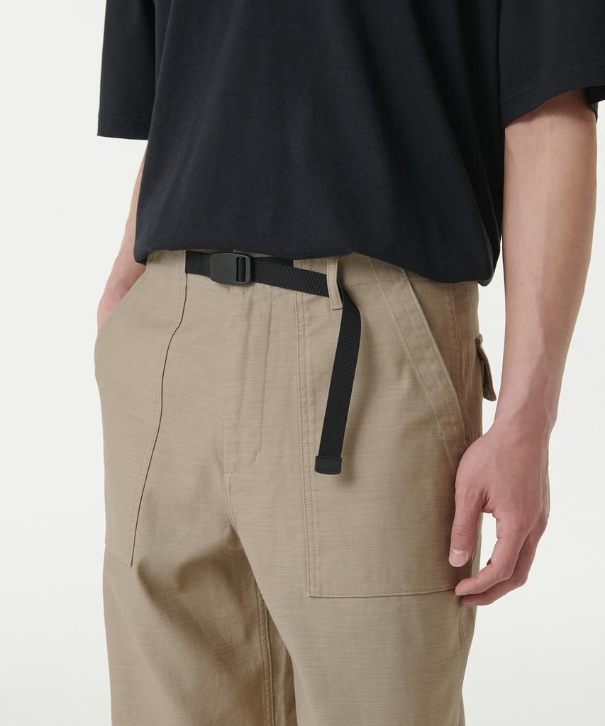 MUSINSA STANDARD Back Satin Wide Belted Fatigue Pants [Beige]