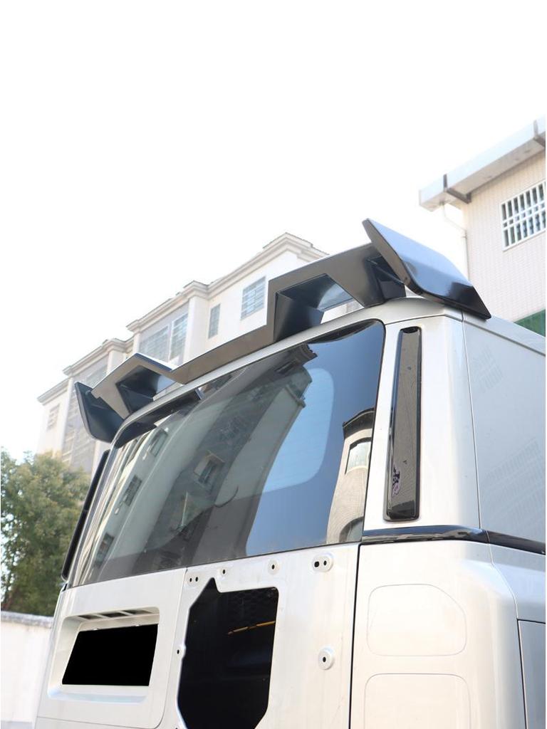Chery iCAR V23 Sports Rear Spoiler: ABS Air Deflector for Reduced Wind Noise & Sporty Look