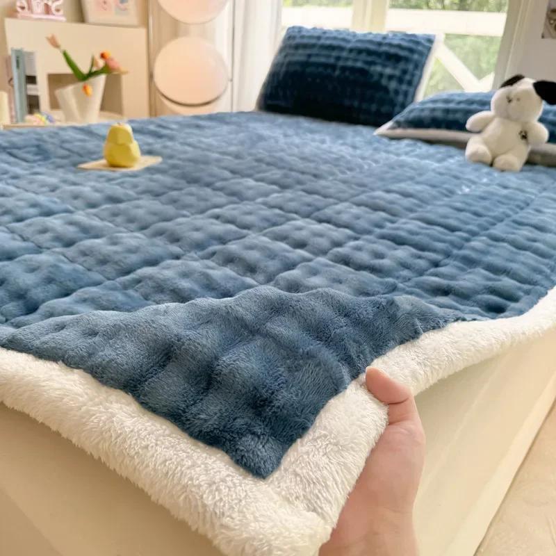 Winter Warm Plush Mattress Toppers Super Soft Single Double Foldable Milk Velvet Thicken Fitted Bed Sheet Bed Cover Tatami Mat
