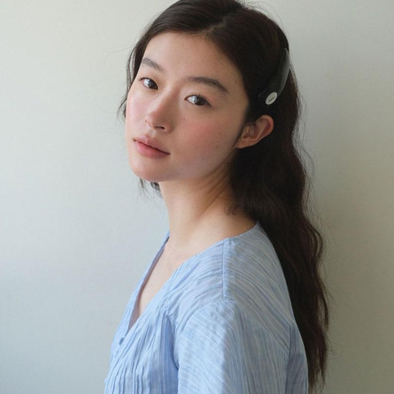 Moui Moui Snug Logo Hairpin (BLACK)