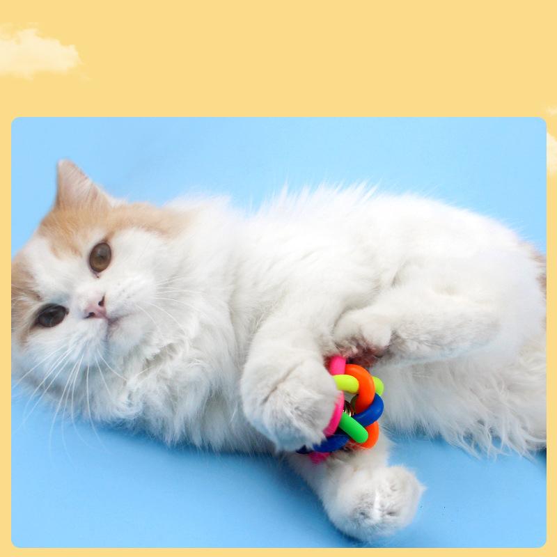 Jouets Interactifs Amusants Jouet pour Animal de Compagnie Coloré Doy Élasticité Balle à Mâcher Couleur Arc-en-ciel Caoutchouc Balle Sonore Cloche Forme Ronde Balle avec Cloche