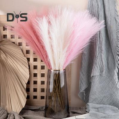 Long Lasting Simulated Grass Easy Care Beautiful Artificial Reed Grass Photography Props