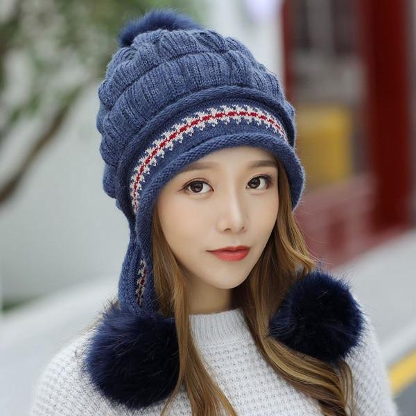Elegant Fashion Winter Hat Gloves Set For Women With Warm Knit Beanie And Pompoms