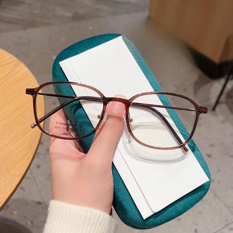 Сверхлегкая овальная ретро-оправа для очков TR90 с перьями — фото 4