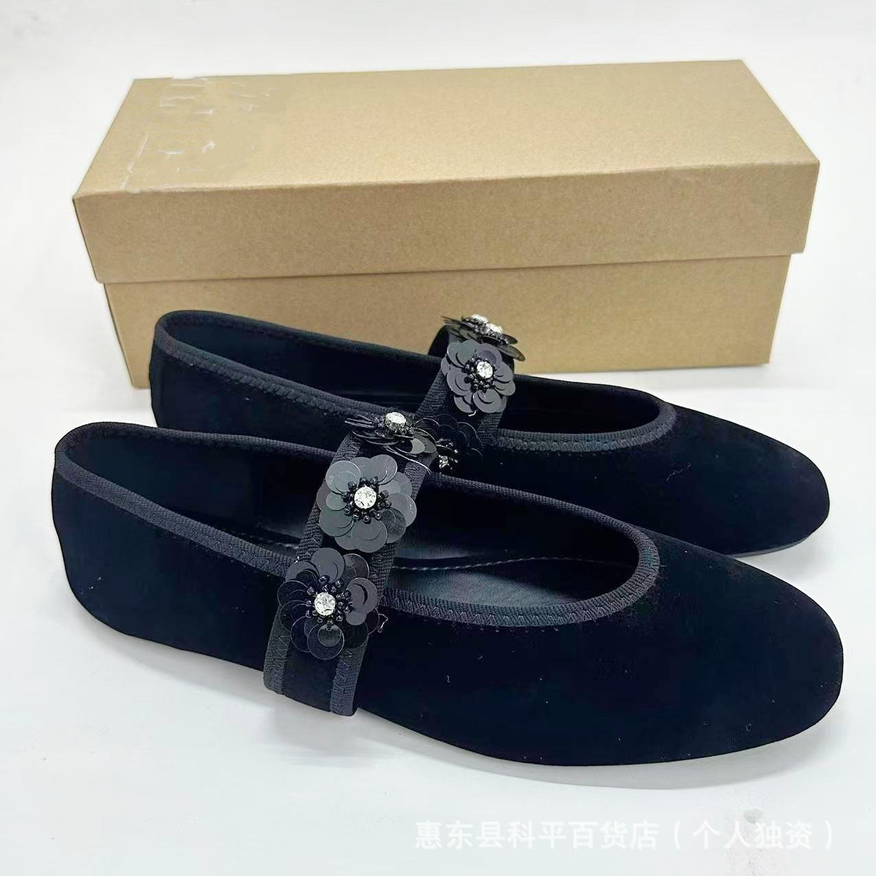 

Women s Velvet Mary Janes Flats French Retro Style Ballerina Shoes Floral Rhinestone Strap Loafers Soft Sole Walking Footwear 42 вина червоного кольору