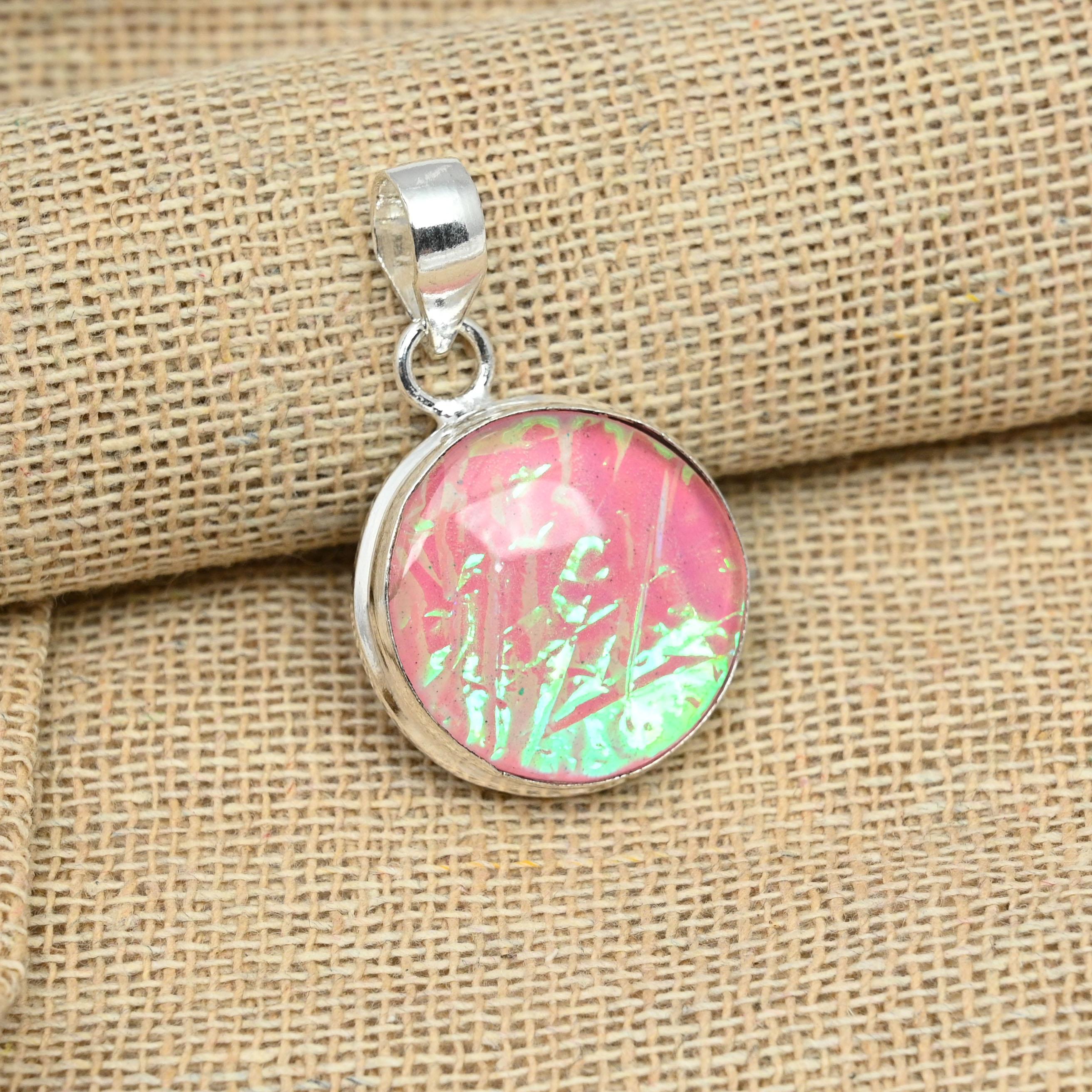 

Розовый австралийский тройной опал, драгоценный камень, стерлинговое серебро 925 пробы, дизайнерский ювелирный кулон ручной работы 1.57 Inches розовый