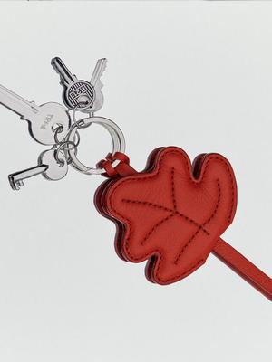 GLIMT MAPLE LEAF BAG CHARM _ VERMILLION (Limited Color Edition)