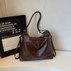 Classic Retro Leather Bag Ladies Chain Decor Hobo Bag Adjustable Strap Crossbody Bag with Multiple Compartments for Travel and Daily Commute