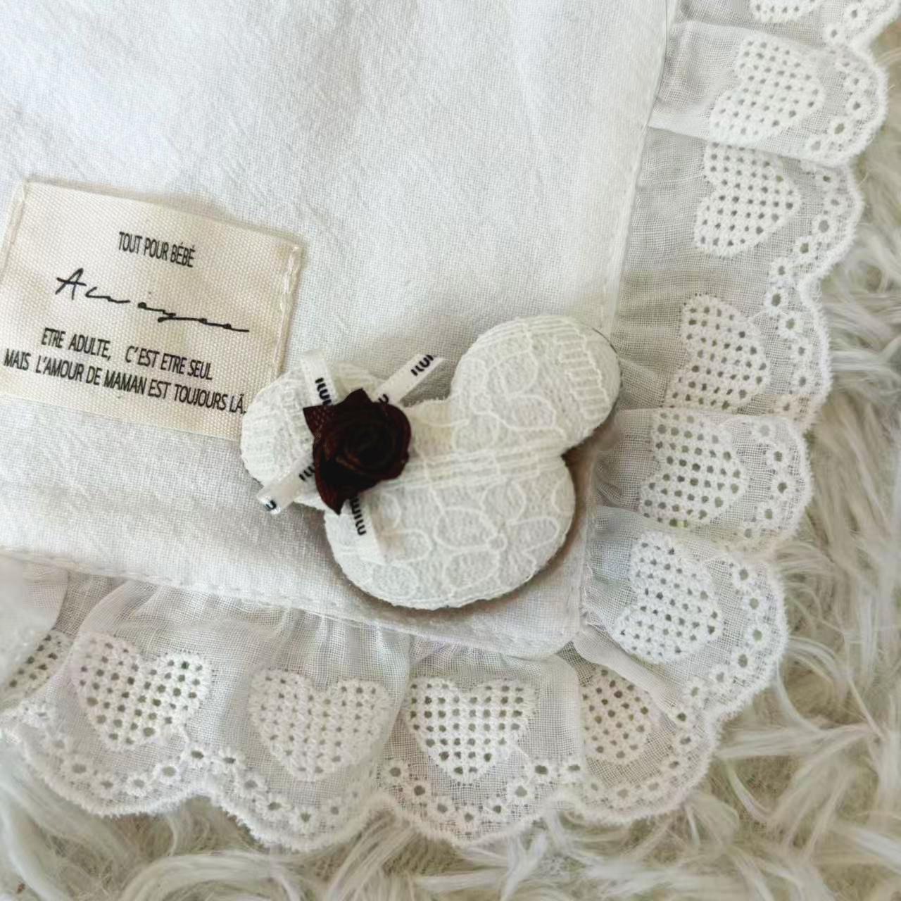 

Brown Cartoon Bear Hair Clips - Handmade Korean Style Hairpins for Kids Autumn/Winter