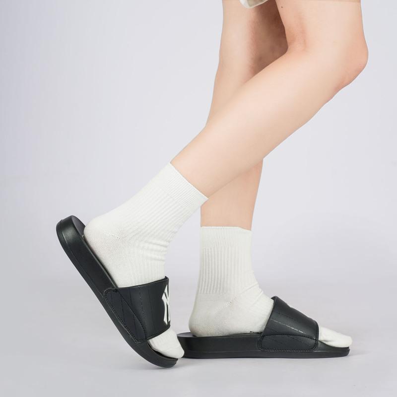 MLB Slipper EVA Totem Slip-Resistant Slide Slippers Unisex Black Sneakers 32SHH2111-50L