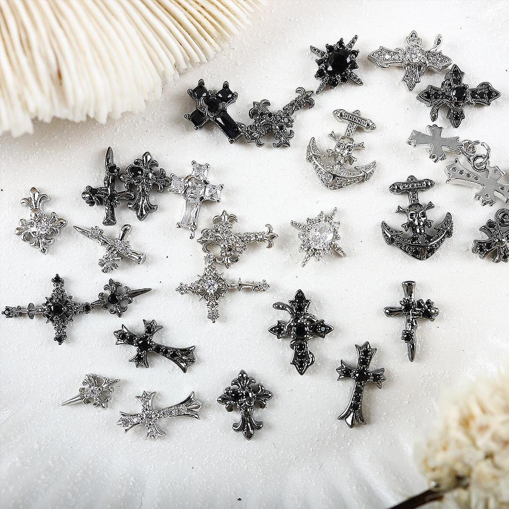 Luxury Zirconia Rhinestone Cross Nail Art Decorations - Dark Retro Style Press-on Nails