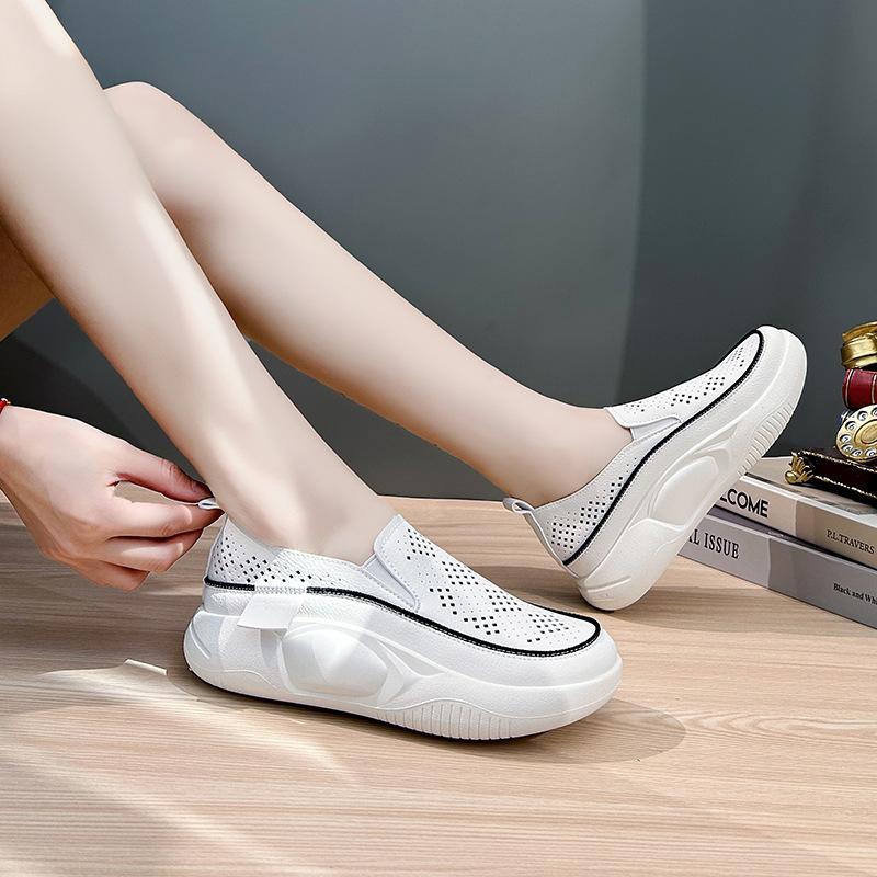 Sports Shoes Woman Summer In Casual Slip-on Sneakers Fashion Hollow Breathable Loafers Women Running Shoes Footwear