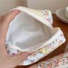 Quilted Portable Makeup Pouch Aesthetic Floral Makeup Bag Padded Toiletry Bag Lightweight Versatile for Outdoor Travel