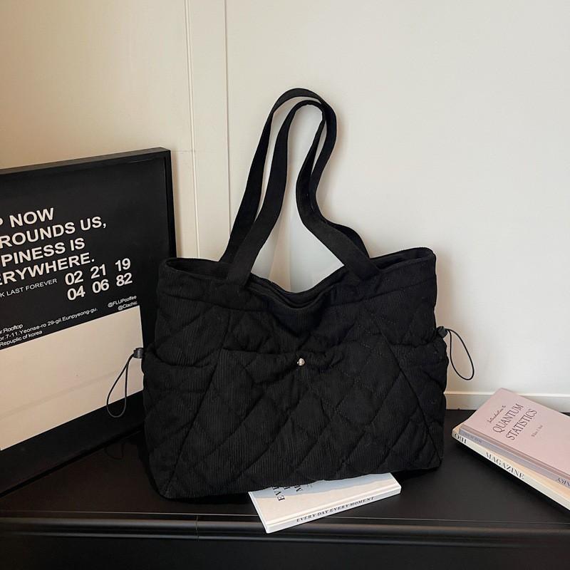 Large Capacity Casual Shoulder Bag Women Stylish Rhombus Quilted Crossbody Tote Urban Minimalist Design