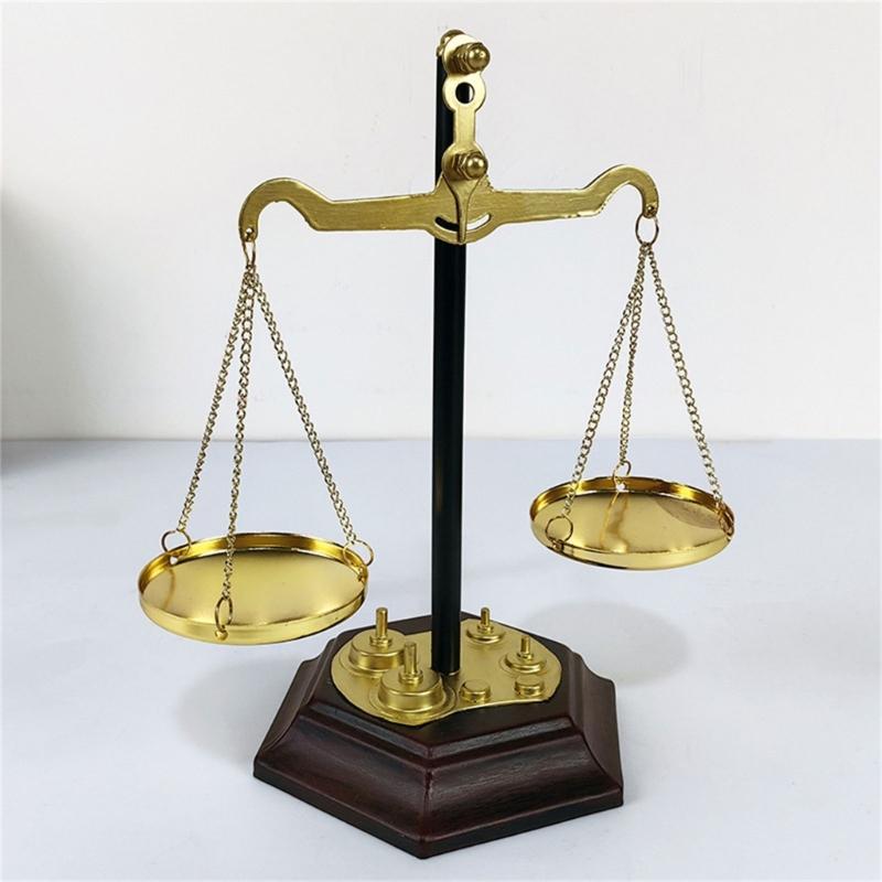 Antique Metal Balance Sculpture Vintage Justice Libra Scale Statue for Elegant Farmhouses Home and Office Decoration