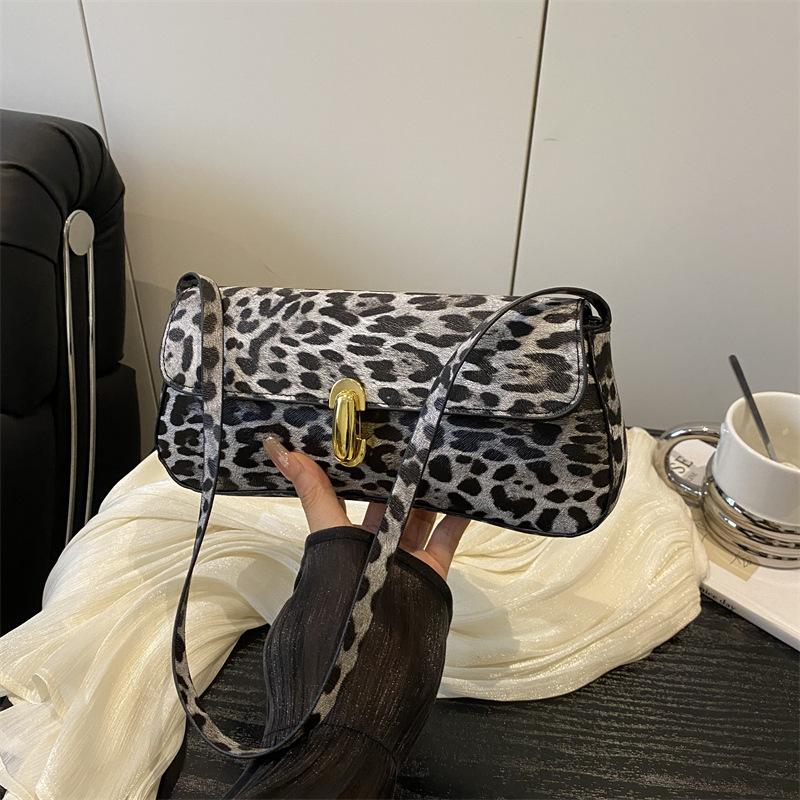 Summer New Sweet and Cool Spice Girl Handbag Personalized Leopard Print Shoulder Bag Versatile Casual Messenger Women's Bag