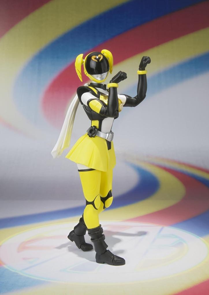 TAMASHII NATIONS Akiba Yellow S.H.Figuarts