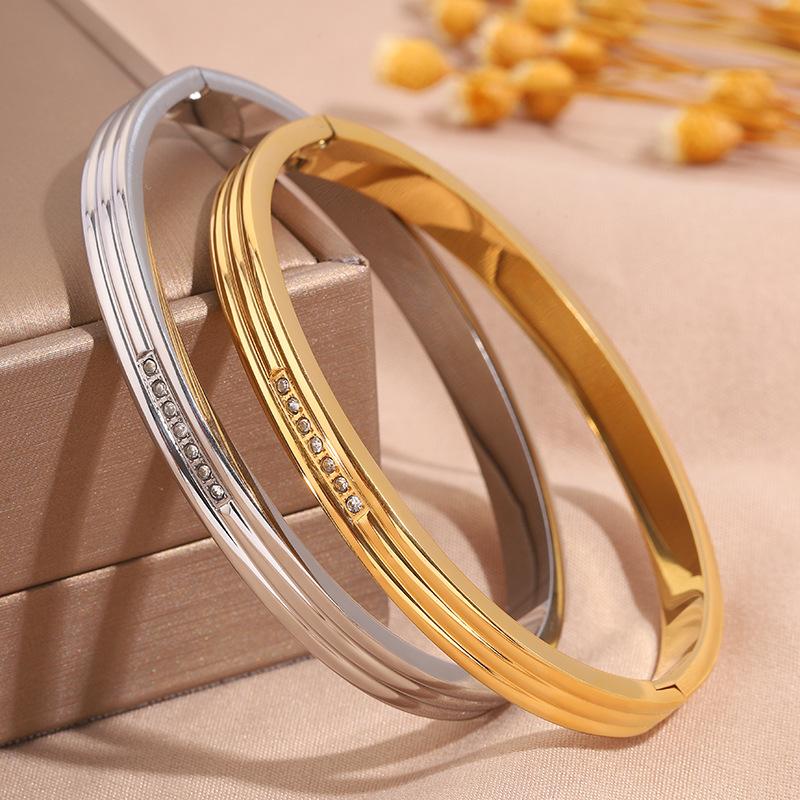 Double Striped Gypsophila Seven Stars Women's Light Luxury, Exquisite and High-end Bracelet