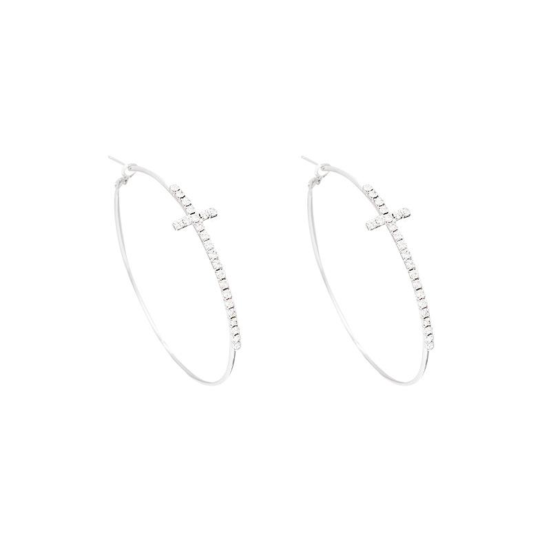 Simple circle earrings women's design earrings light luxury fashionable exaggerated earrings