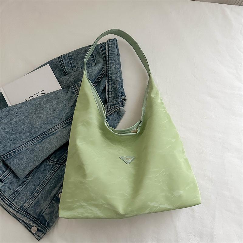 Large capacity bag 2025 autumn new women's tide work shoulder bag temperament simple tote bag