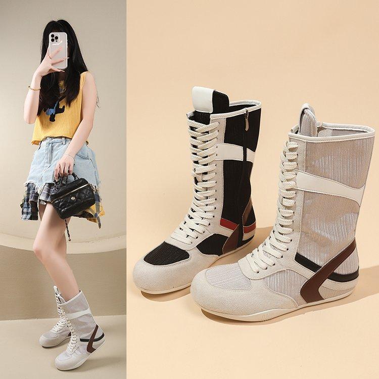 Weiche, elastische Martin-Stiefel für Damen mit dicker Sohle, rutschfester Dämpfung, ideal für Boxen, Zuhause und Outdoor, mit Fußgewölbeunterstützung und bequemem Steigbügel.