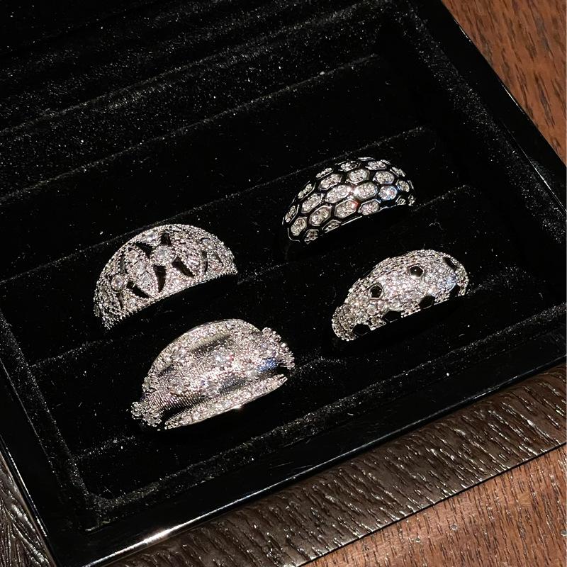 [Diamond Shadow Dome Light] Plaid Advanced Sense Heavy Industry Open Ring Light Luxury Personality Gypsy Star Brushed Zircon Ring