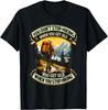 Man hört nicht auf zu wandern, wenn man alt wird. Man wird alt. Geschenk Unisex T-Shirt