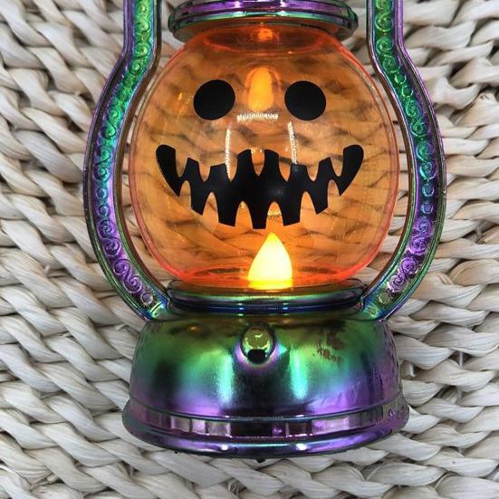 Halloween Pumpkin Lantern Spooky Pumpkin Lamp with LED Candle Vintage Decorative Pumpkin Light for Festive Party Porch Mantel Decoration
