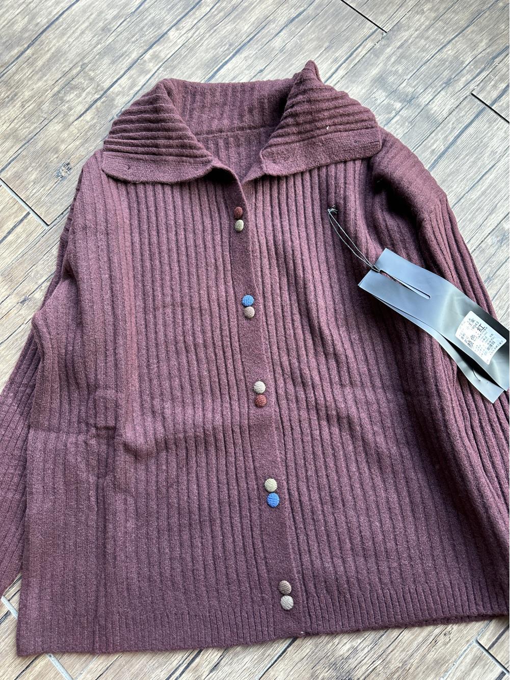 

Зимний свободный свитер большого размера в корейском стиле с высоким воротом и вязаными пуговицами от Сяо Ван One Size красный