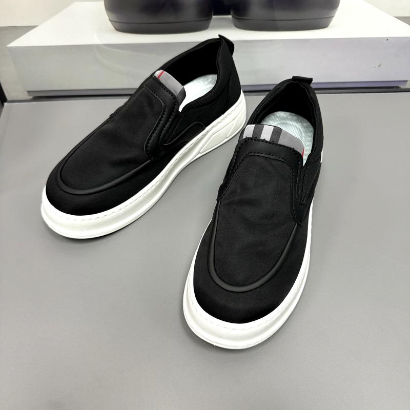 Breathable and Comfortable Men's Shoes, One-piece Soft-soled Casual Shoes, Versatile Men's Canvas Shoes for All Occasions