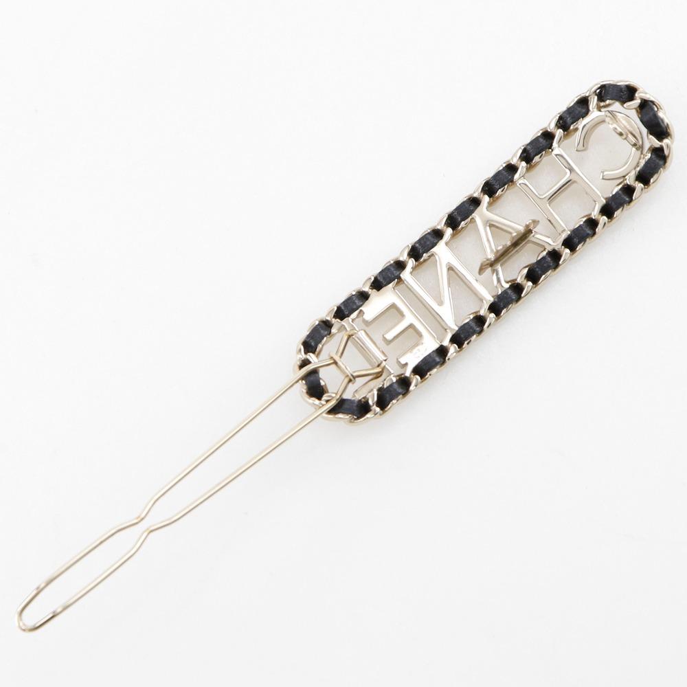 CHANEL CHANEL logo Valletta Chain Barrette black leather/Plated Gold Women Used