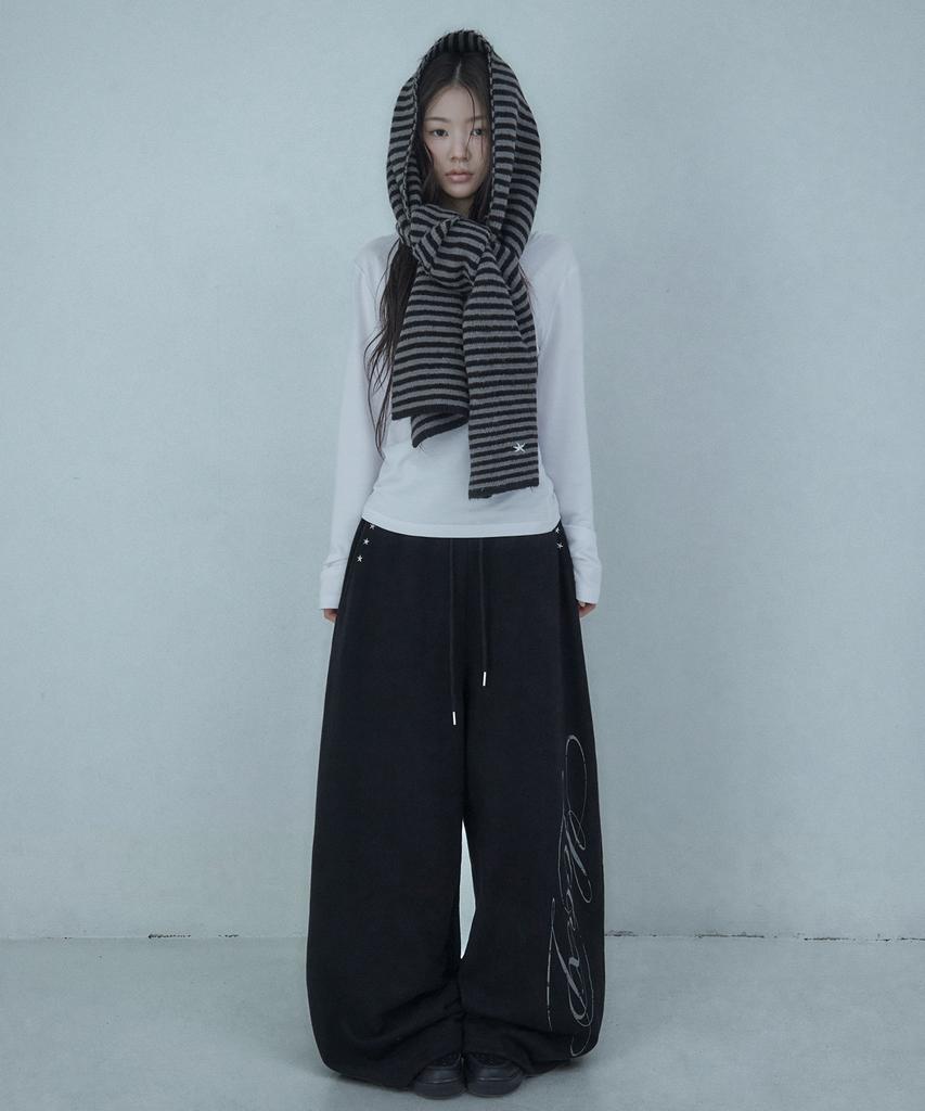 LOOXP Graphic Rivet Folding Training Wide Long Pants Black