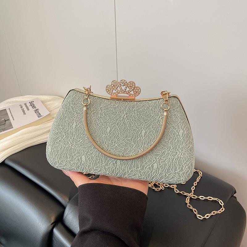 Niche light luxury diamond-encrusted dinner bag  new trendy texture chain handbag versatile hard shell women's messenger bag