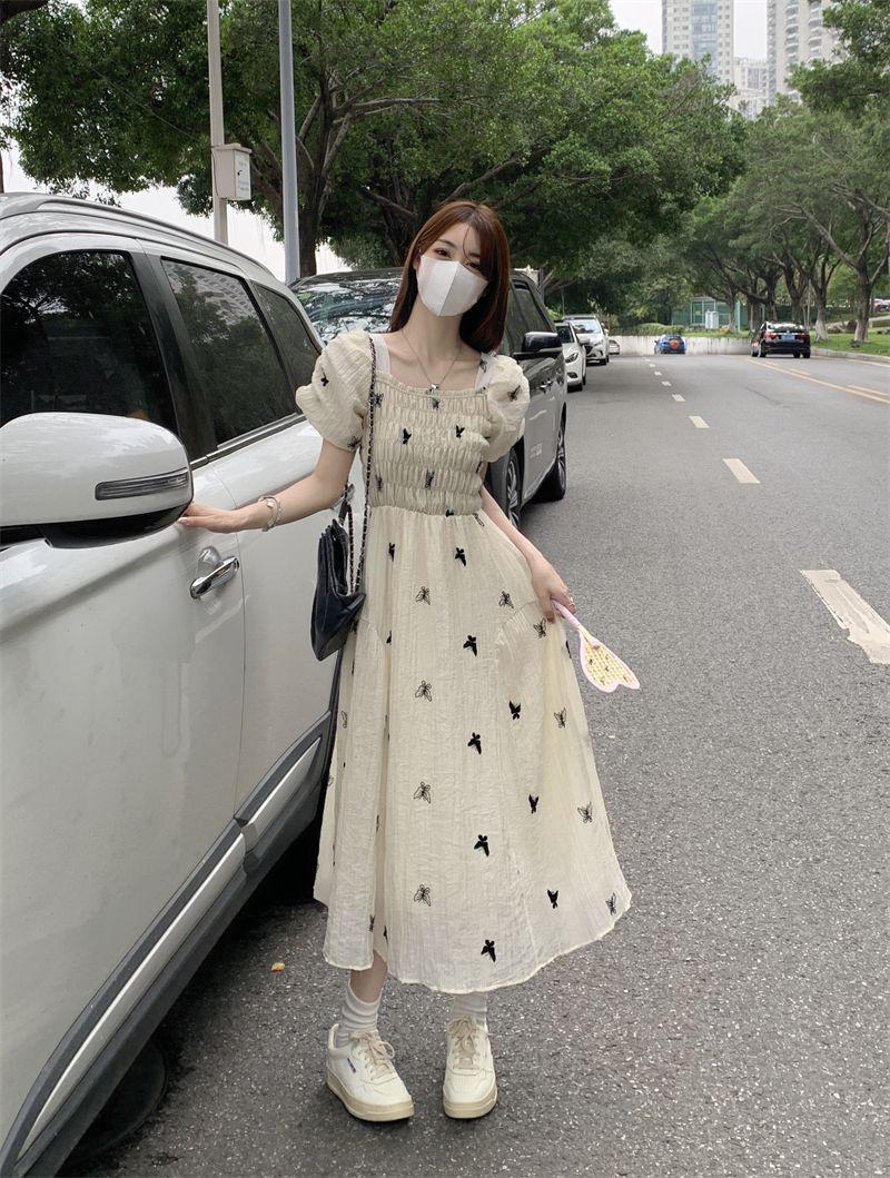 

Женское платье в стиле ретро с принтом бабочек, квадратным вырезом и рукавами-буфами - Приталенный силуэт, Универсальный стиль Small