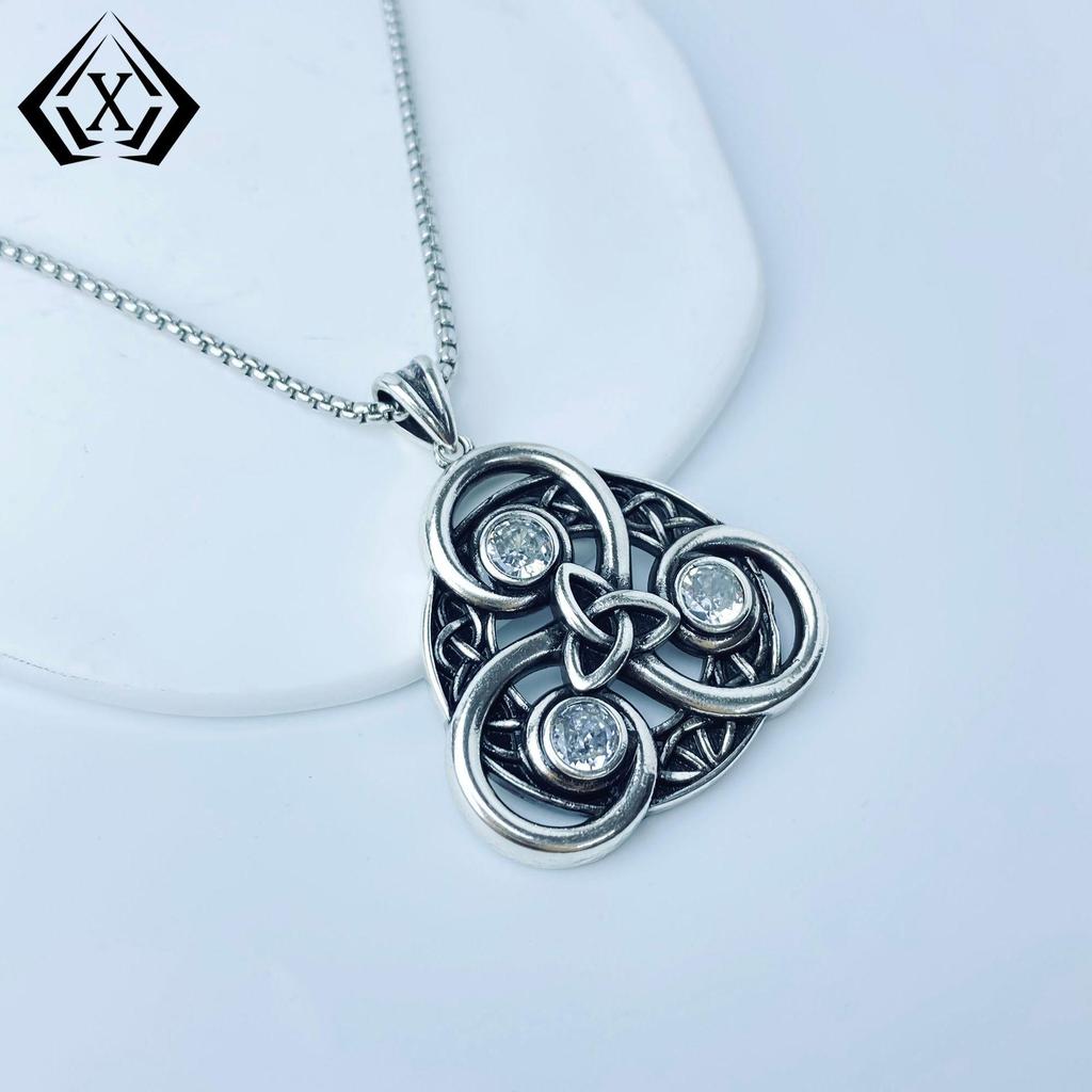 Xieweier Retro Celtic Knot Copper Unisex Yoga Necklace