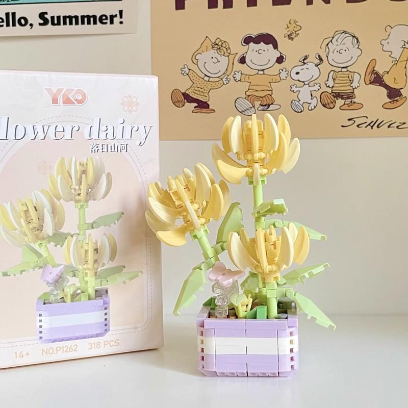 LEGO-Compatible Micro Blocks Eternal Flower Basket Bouquet - Educational Building Toy for Girls