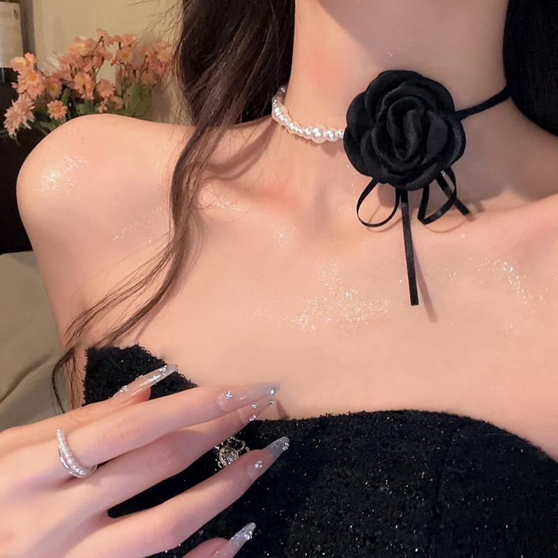 Kamelienblüten-Halskette - Damen-Kettenhalsband - Nahtlose Verbindung von Light Luxury und Nischen-Stil Blütenhalsketten - Hochwertiges Accessoire