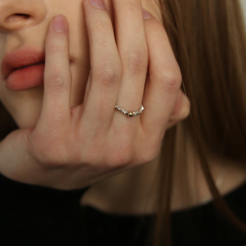 Less is more silver starry ring