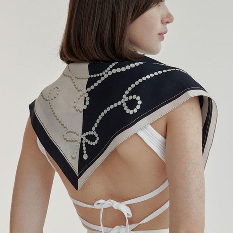 LOVE CHARM Blanc Pearl Square & Bonnie Twilly Scarf