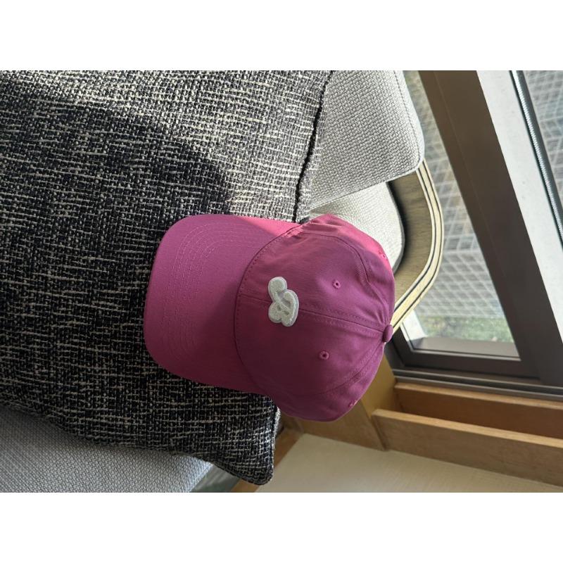 

Новая бейсболка с модными буквами цвета дофамина для женщин с универсальным лицом, маленькая бейсболка с изогнутым козырьком для студентов (54cm-59cm}