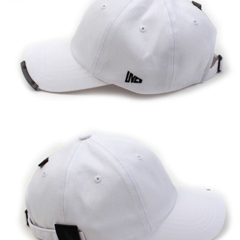 

Universal chemistry BK Bar White Low Ballcap FREE