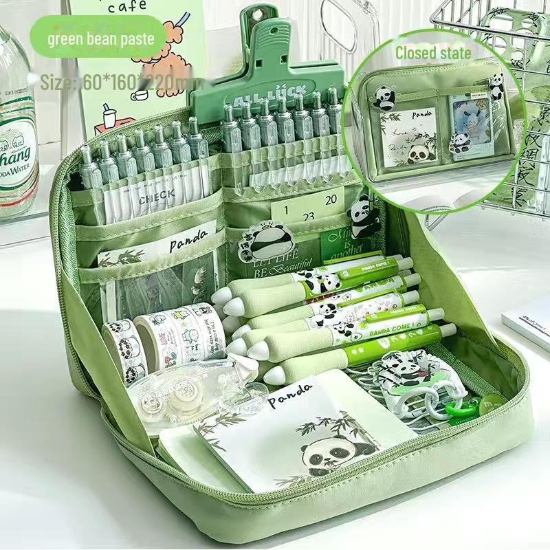 

Вместительный 12-слойный пенал для девочек — идеальный вариант для учеников младших и старших классов средней школы null